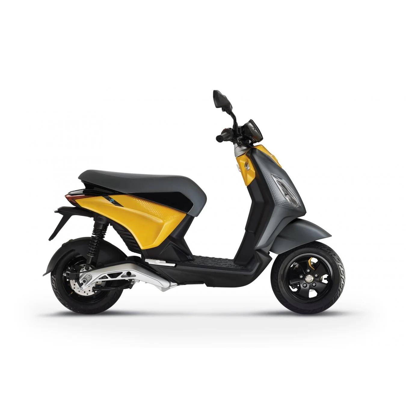 piaggio-elektriko-Piaggio-ONE_grigio1_E5